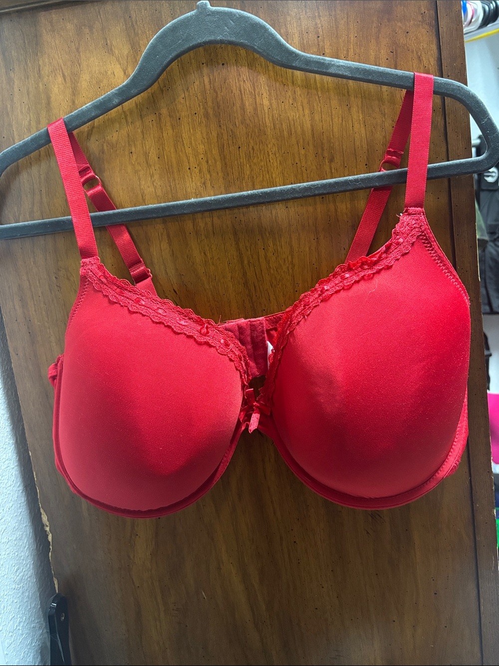 Dreamwear Red Lace Trim Push Up Underwire Bra Women’s Plus Size 44DD